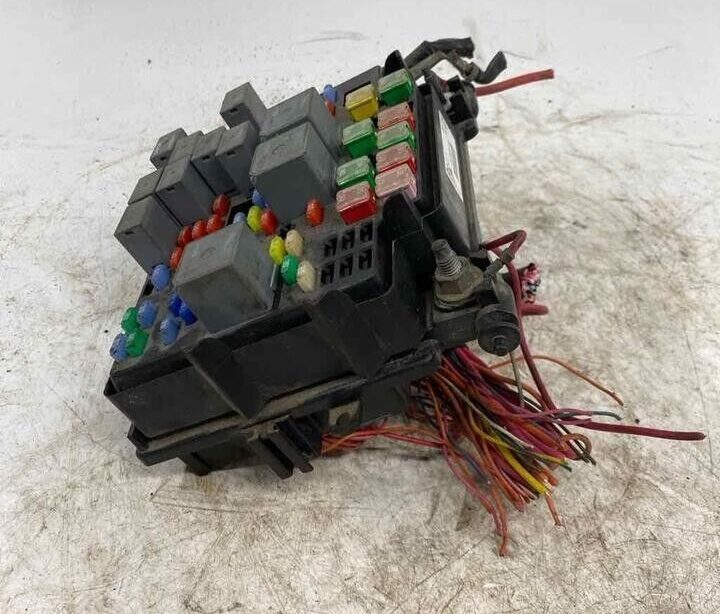 🔥06-07 Chevy Silverado Sierra Power Module Engine Unit Fuse Relay Box Junction
