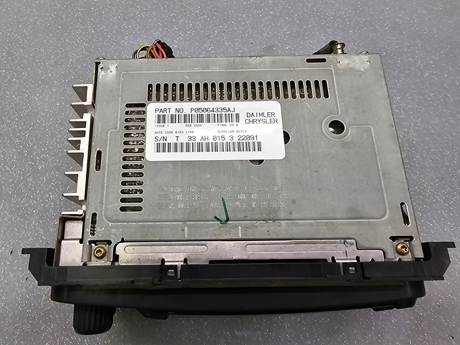 🔥02-07 Dodge Caravan Jeep Chrysler Raz Radio CD Player & Cassette Tape AM FM
