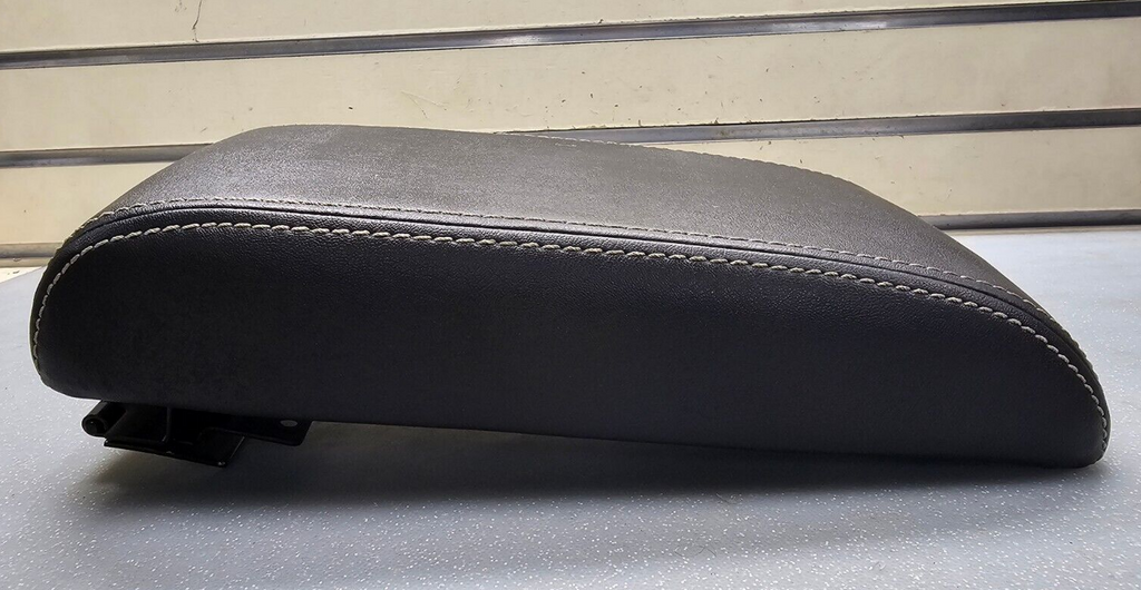 10-12 Fusion Milan Front Center Console Lid Armrest Cover Top Pad Assembly Black