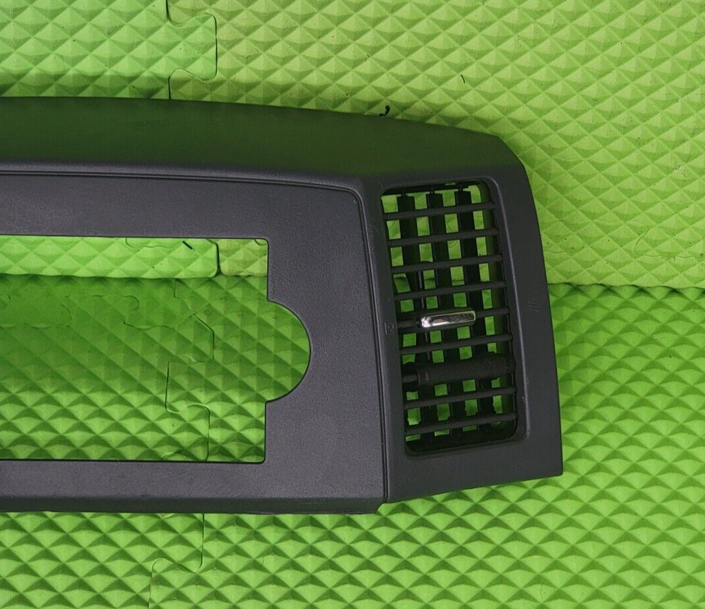🔥05-07 Jeep Grand Cherokee Radio Dash Bezel Trim Surround Vent SLATE GRAY B30