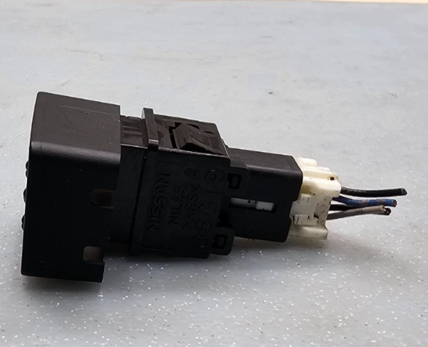 🔥07-21 VERSA NV 200 Hazard Light Emergency Flasher Switch Hatchback BLACK