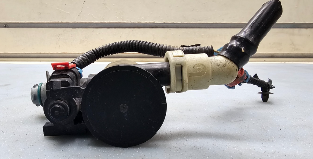 🔥11-18 Kia Optima Sorento Vapor Canister Close Valve BLACK