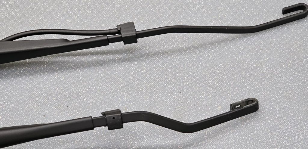 🔥00-05 CADILLAC DEVILLE LEFT DRIVER RIGHT PASSENGER WINDHSHIELD WIPER ARM SET