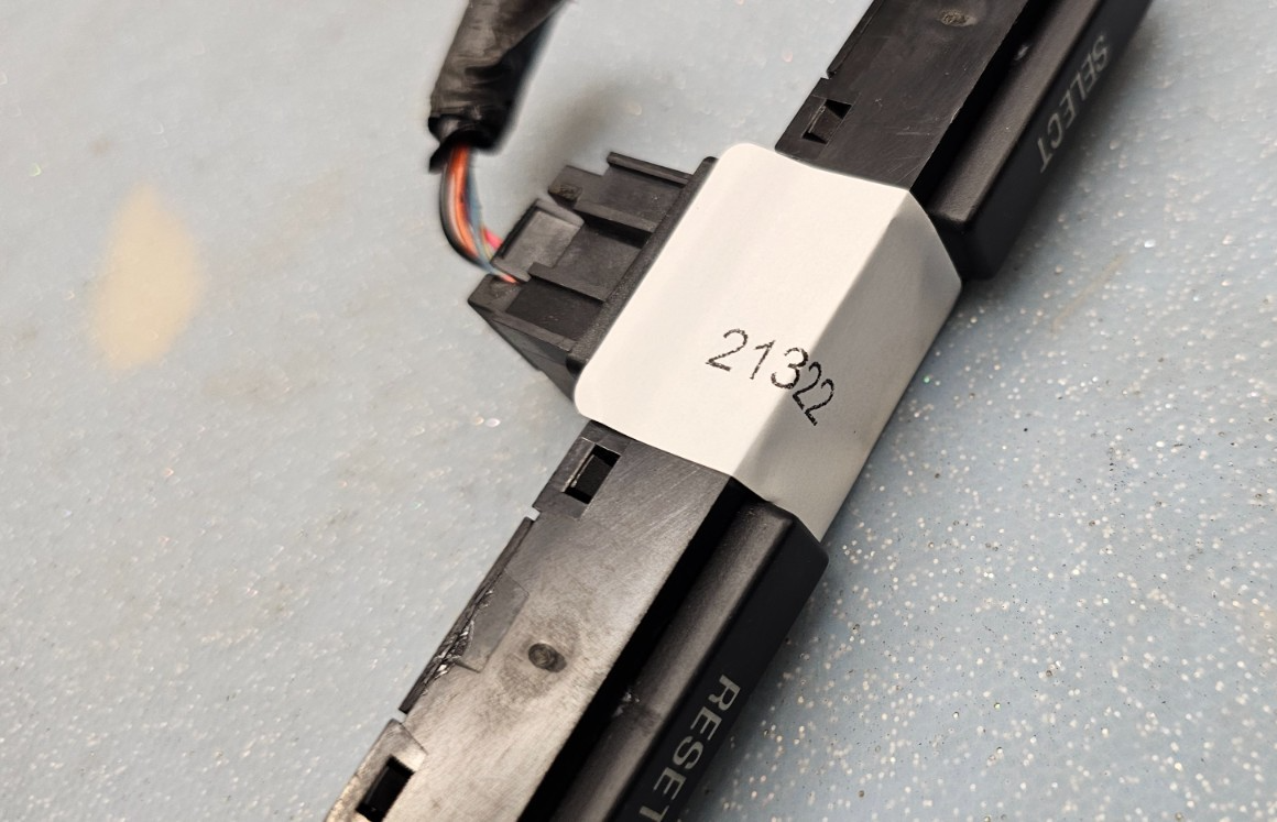 🔥1998-2005 Lincoln Town Car Dash Message Center Select Reset Switch OEM