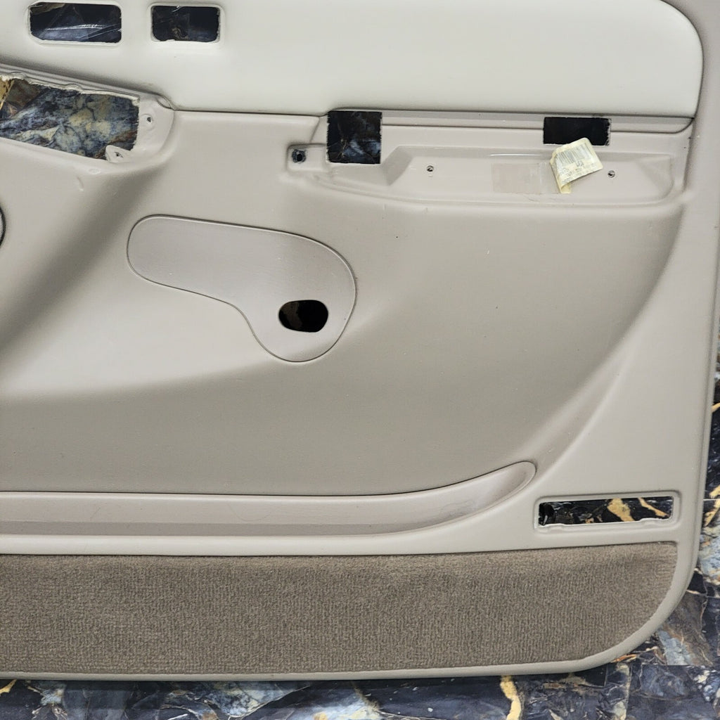 🔥2003-2006 Silverado SIERRA Door Panel Front RIGHT Passenger No Arm TAN LT12 D5