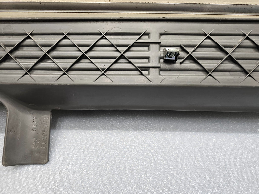 🔥99-06 SILVERADO SIERRA LEFT FRONT CREW CAB DOOR SILL SCUFF PLATE TRIM OEM