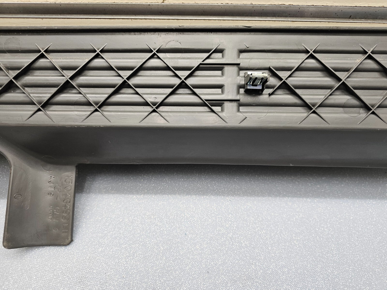 🔥99-06 SILVERADO SIERRA LEFT FRONT CREW CAB DOOR SILL SCUFF PLATE TRIM OEM