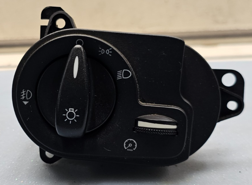 🔥04-07 Focus Dash Headlight Lamp Control Switch Head Fog Light Toggle Switch