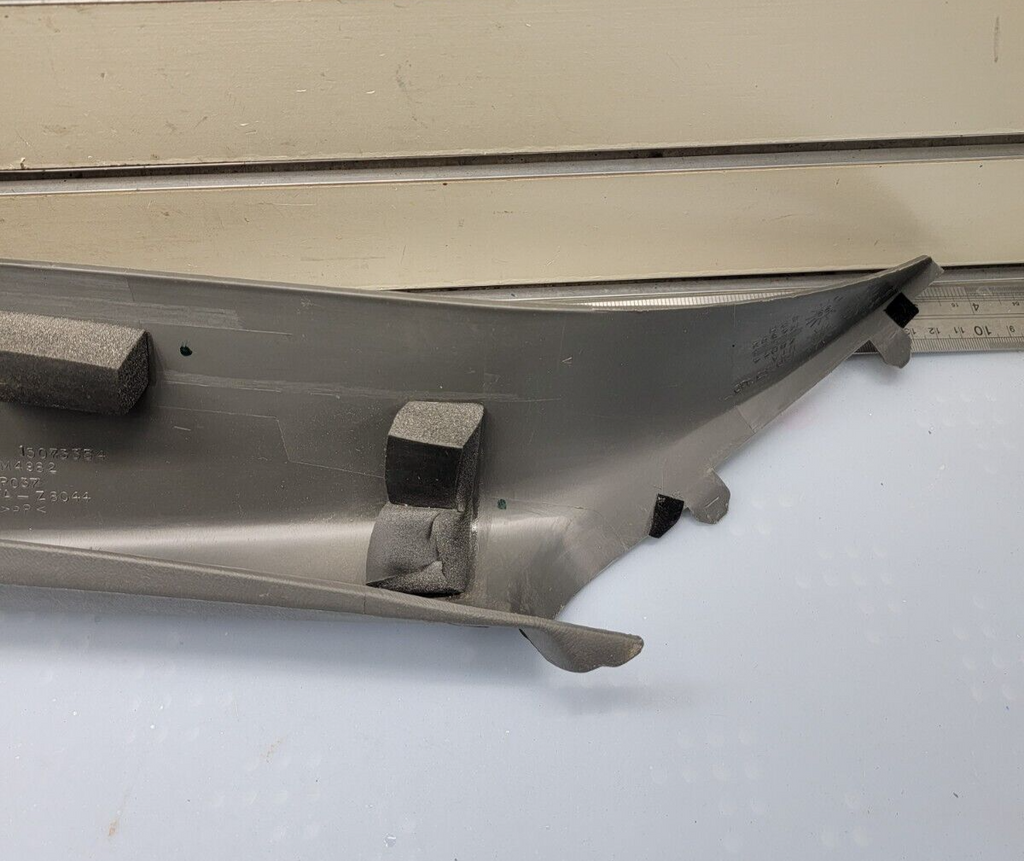 🔥99-06 SILVERADO SIERRA Roof Molding A PILLAR Trim RIGHT Passenger DARK GRAY P3