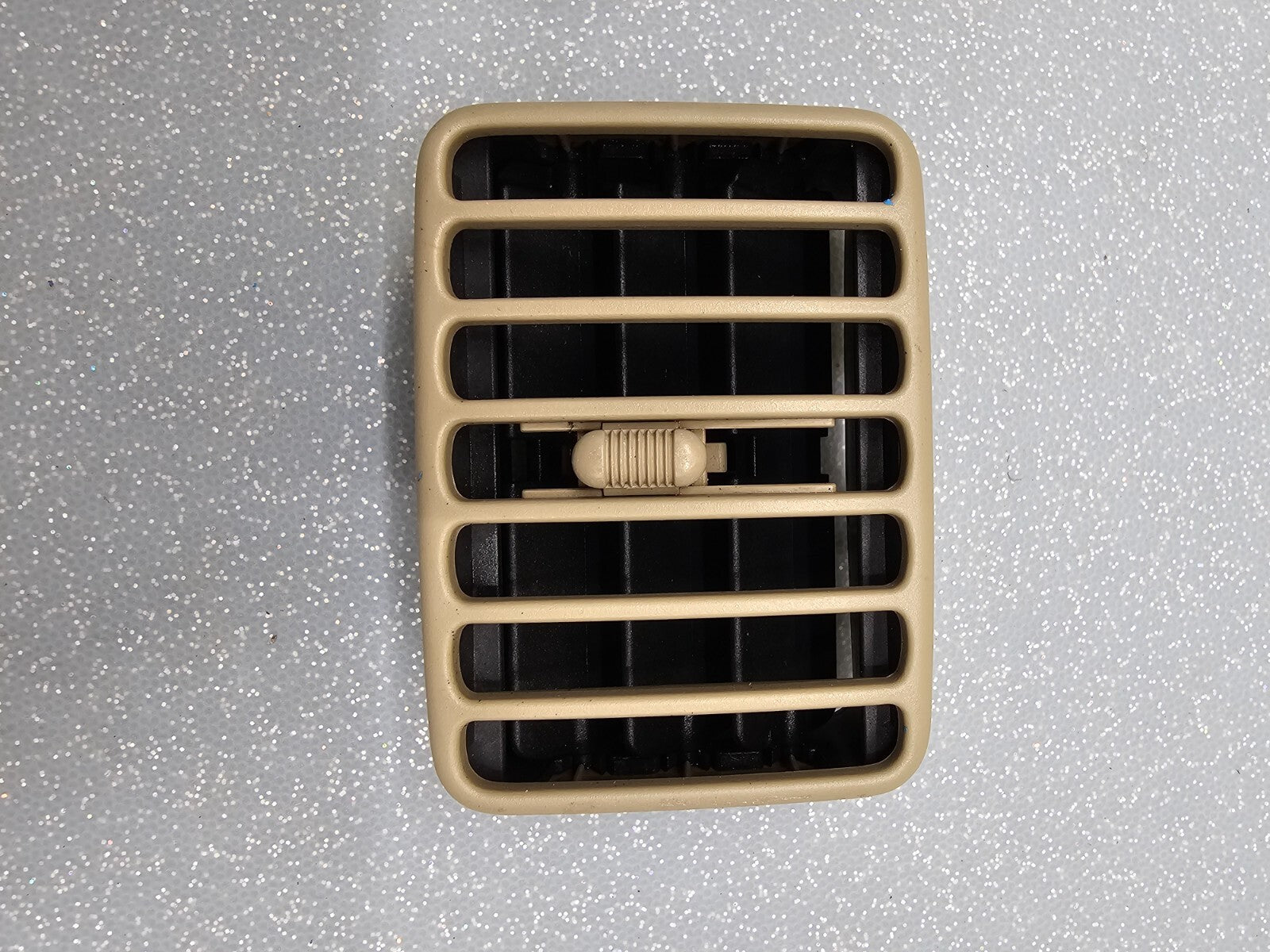 01-07 FORD ESCAPE MERCURY MARINER DASH AC HEATER AIR VENT FILTER CONDITIONER TAN