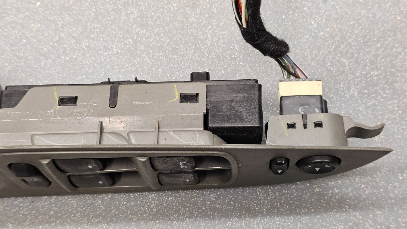 🔥10-12 Chevy Malibu Left Driver Master Power Window Mirror Switch Assembly Gray