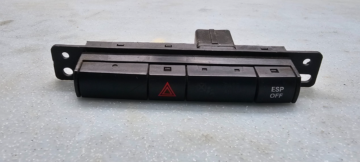 🔥06-08 DODGE MAGNUM CHARGER HAZARD EMERGENCY FLASHER LIGHT SWITCH ASSEMBLY OEM
