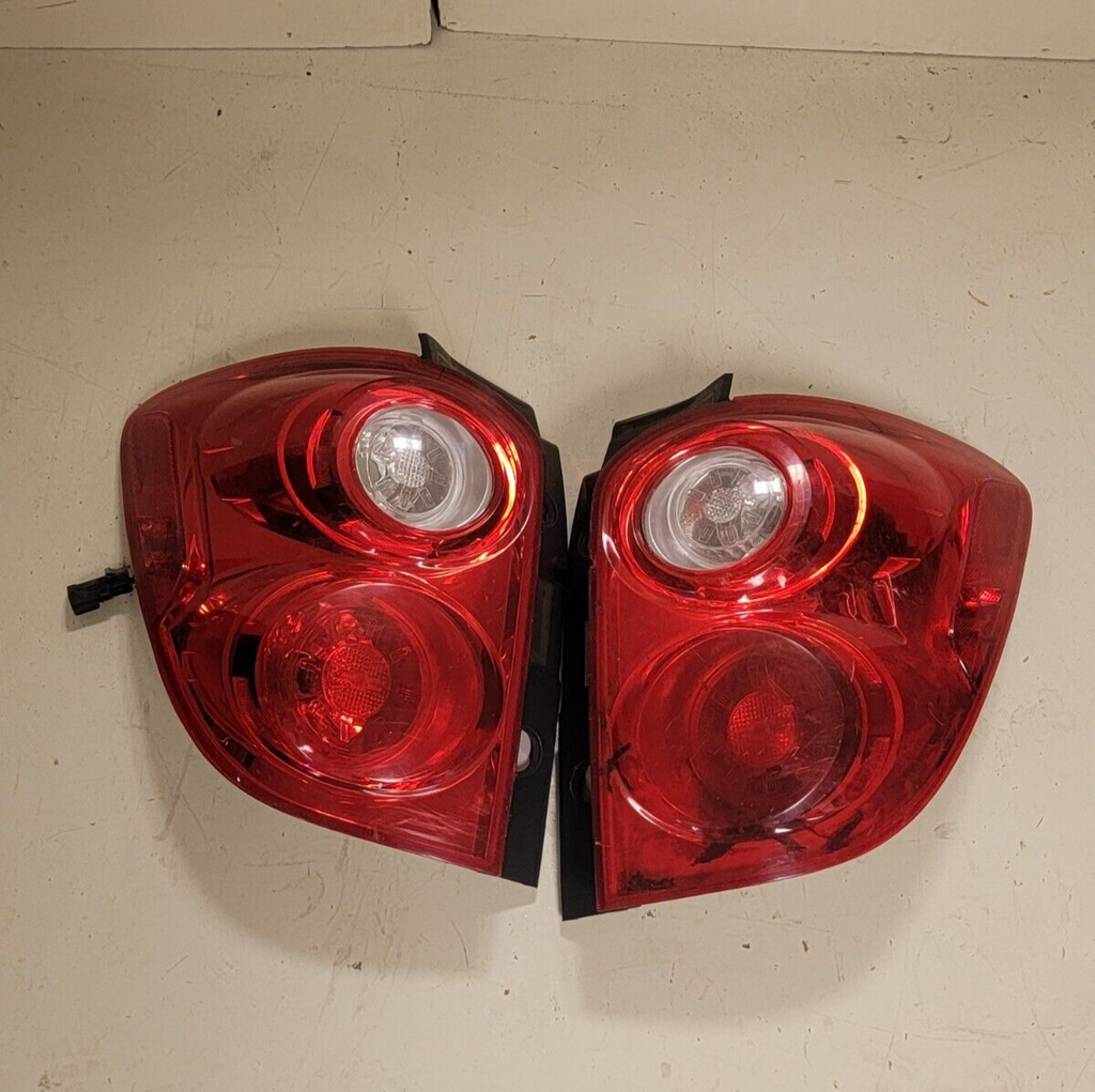 🔥2010-20 15 CHEVROLET EQUINOX  TAIL LIGHT OEM SET
