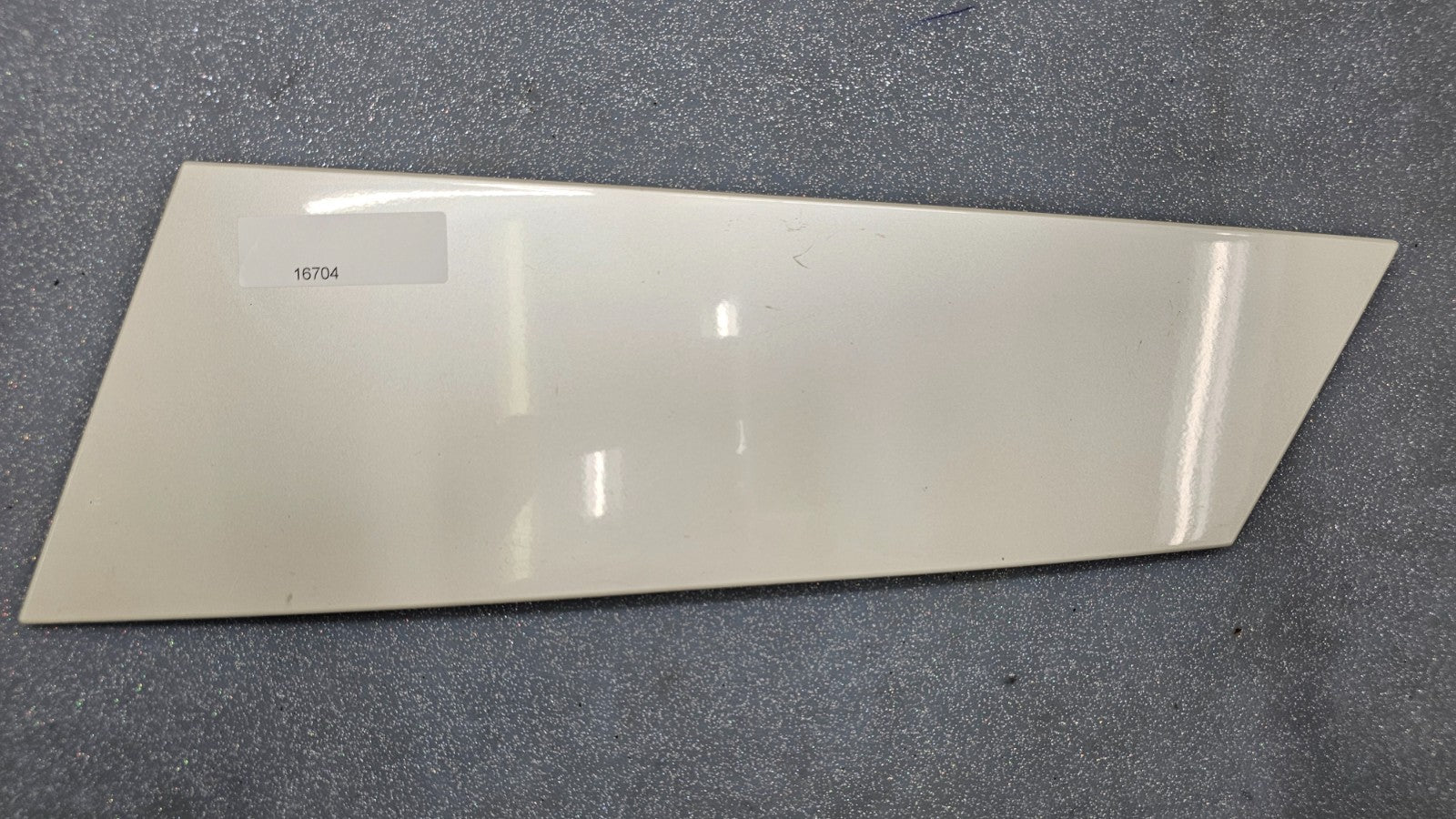 🔥08-12 BUICK ENCLAVE REAR LEFT DRIVER WINDOW APPLIQUE MOLDING PILLAR SILVER