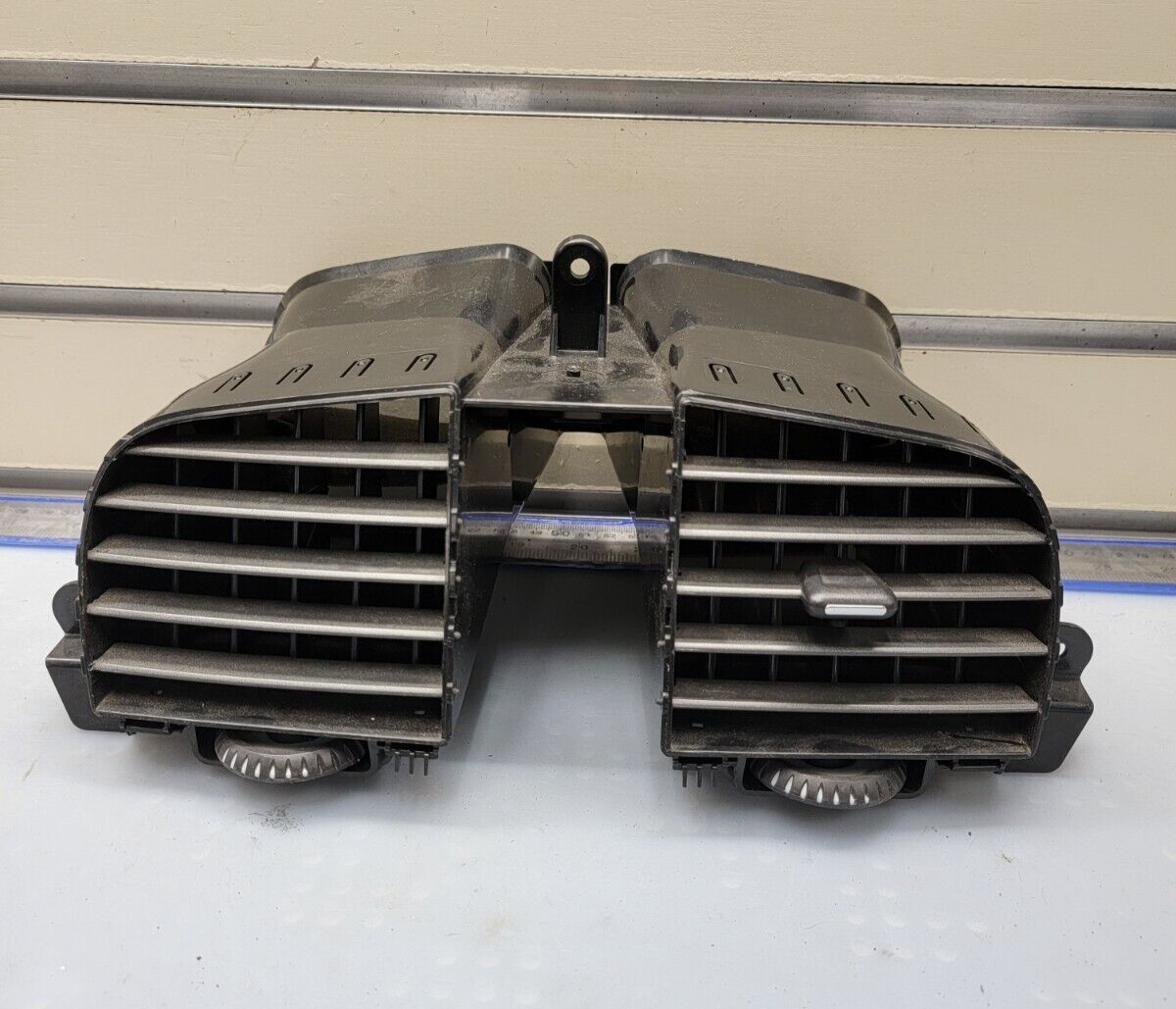 🔥07-09 Cadillac SRX Center Dash A/C Heater Air Vent Assembly Chrome Trim OEM