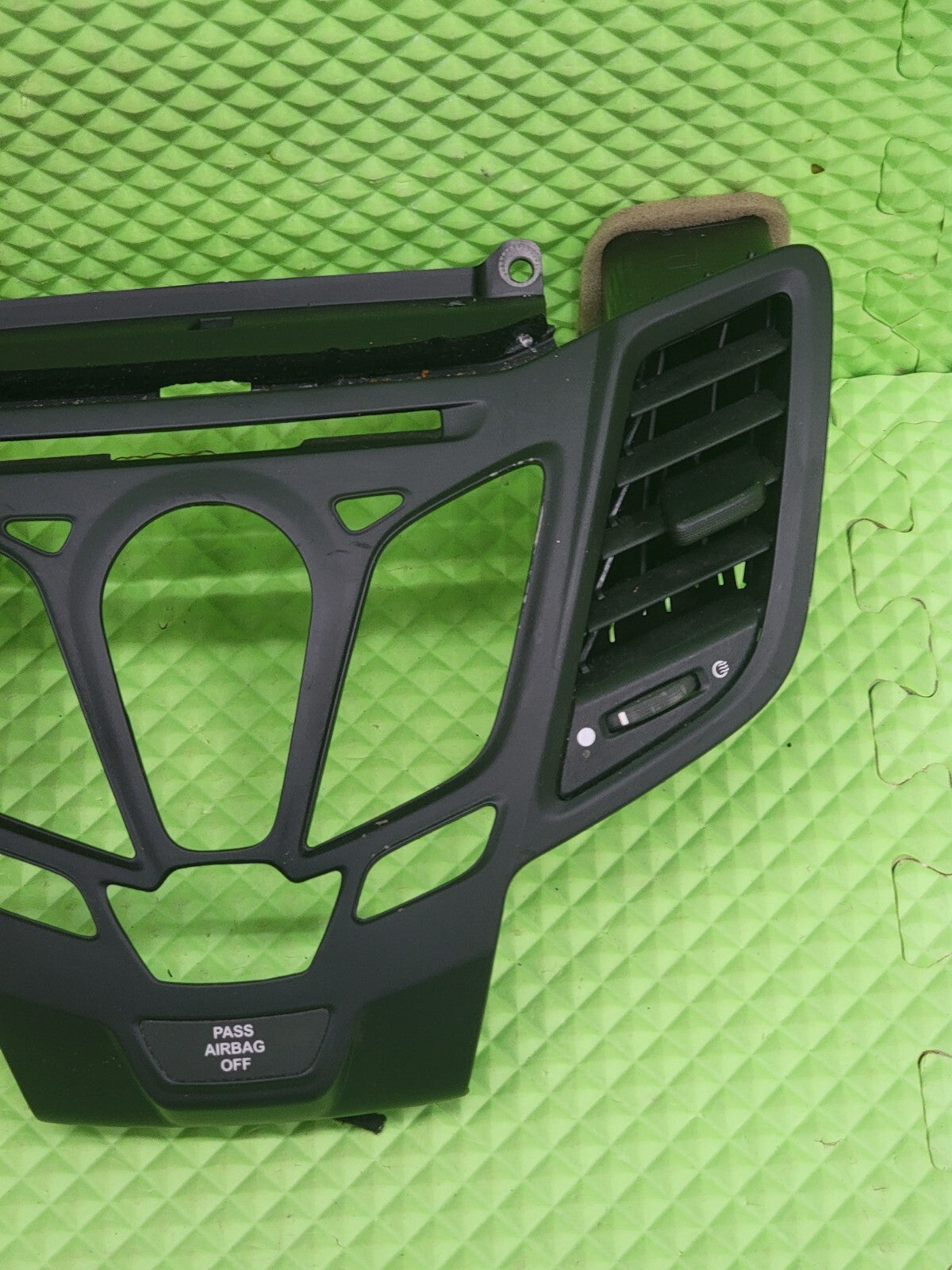 13-16 FORD FIESTA MK6 Sport Radio CD Player Switches Panel C1BT-18K811-PA BLACK