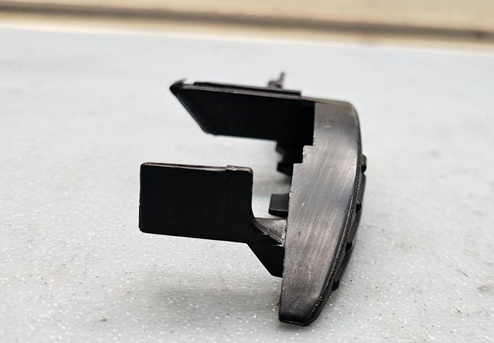🔥99-07 Silverado Suburban Tahoe Yukon Center Console Armrest Lid latch BLACK