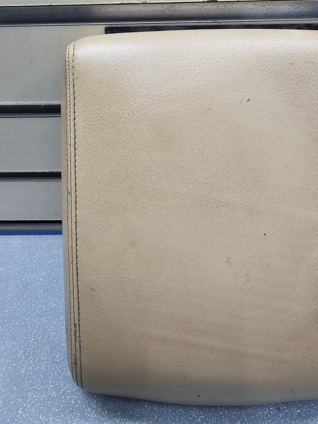 🔥99-04 Land Rover Discovery Center Console Leather Armrest Top Lid Assembly Tan