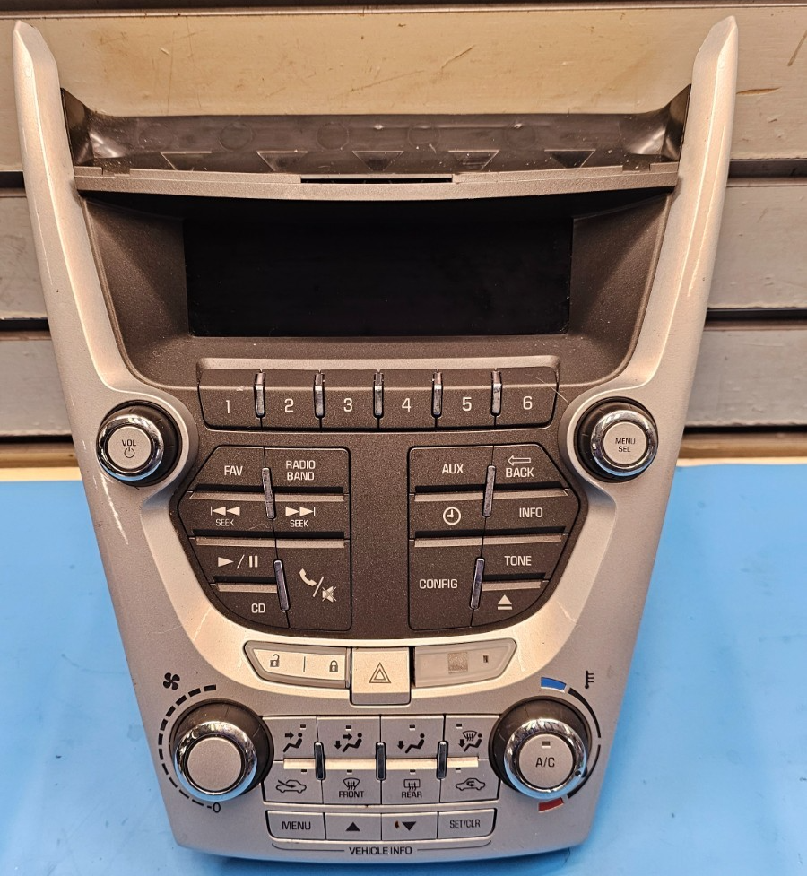 10-11 Equinox Terrain AM FM Radio Stereo Climate Control Trim Panel Bezel SILVER