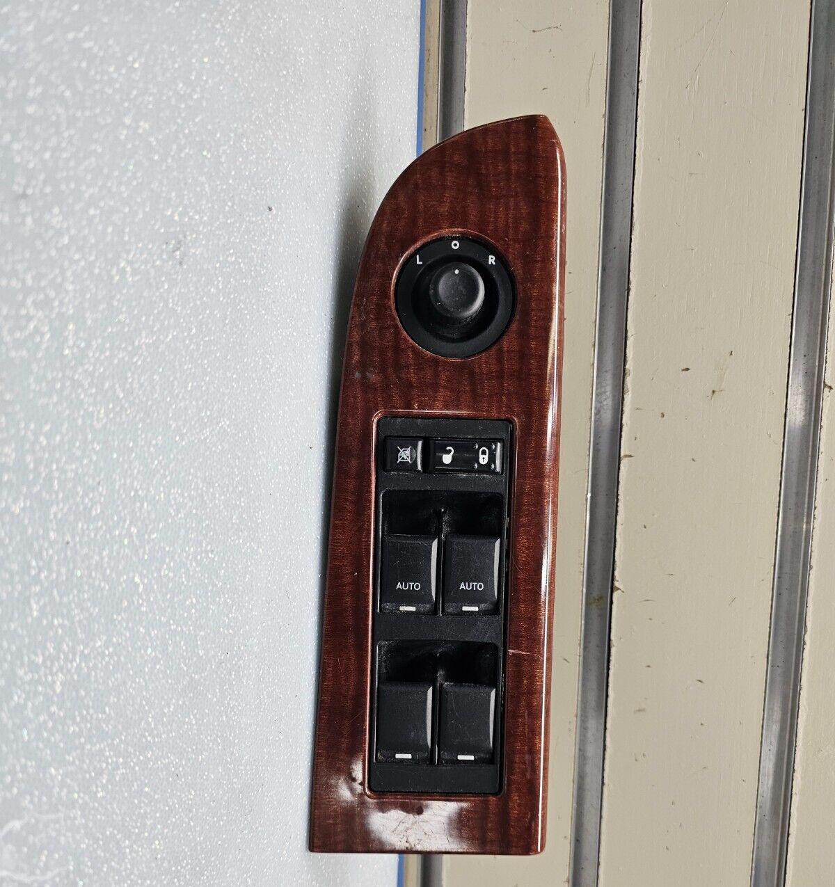 07-10 Charger Magnum Durango Dakota Master Power Window Switch Left Driver Wood