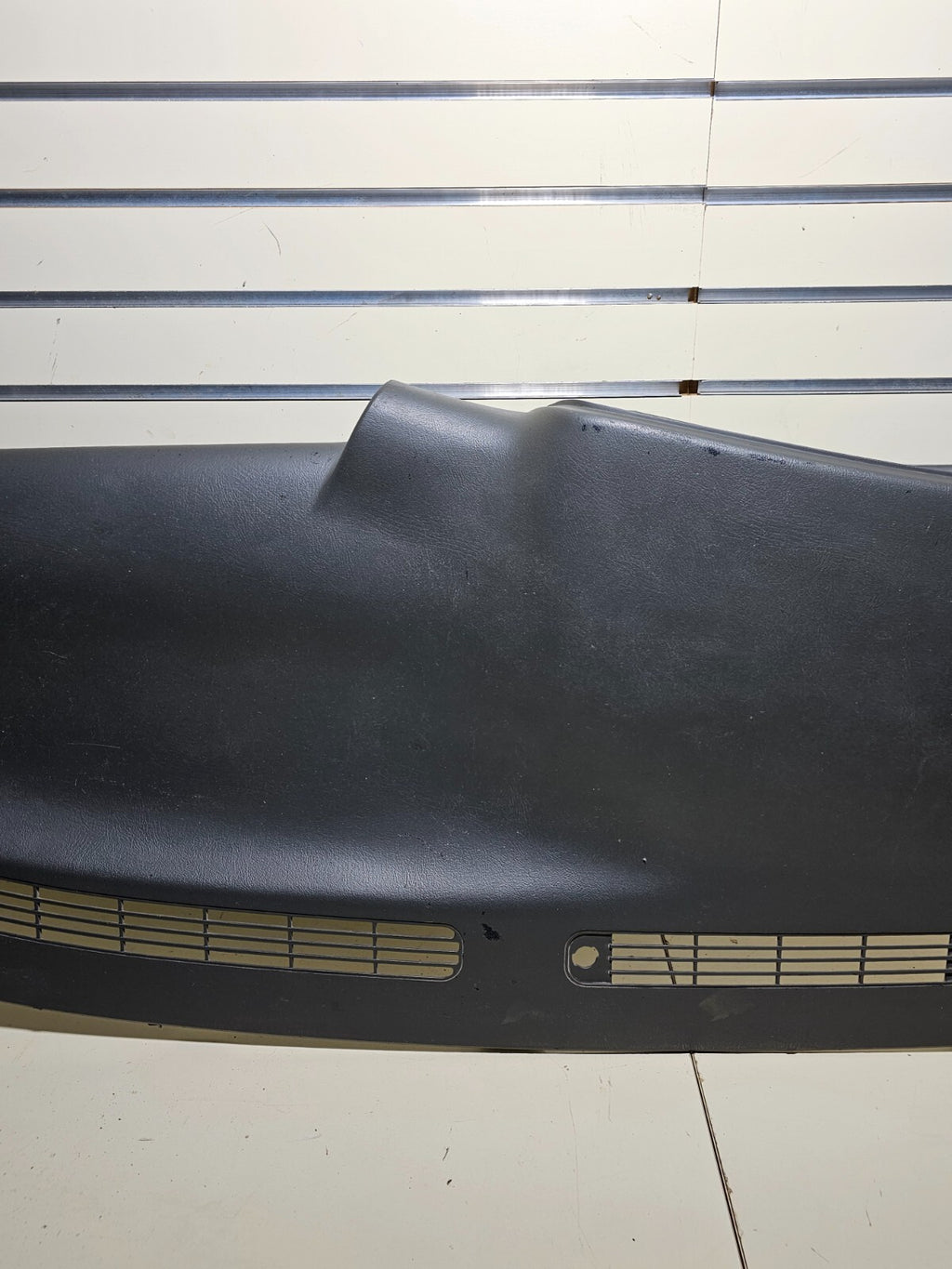 🔥99-06 SILVERADO SIERRA TAHOE Upper Cap Cover Top Dashboard Pad GRAPHITE DP1