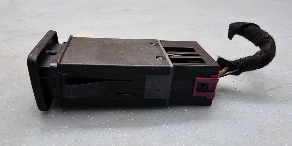 🔥97-06 VW Golf  05-10 Bora Golf Hazard Light Switch