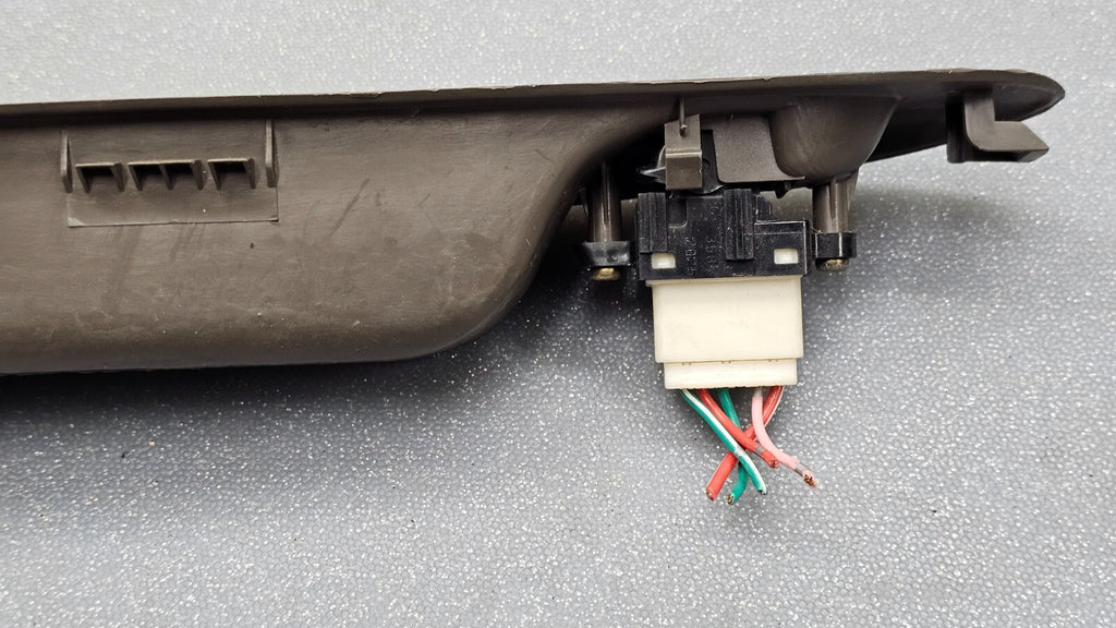 00-06 Mazda MPV Front Right Passenger Door Window Control Switch Bezel Trim Tan
