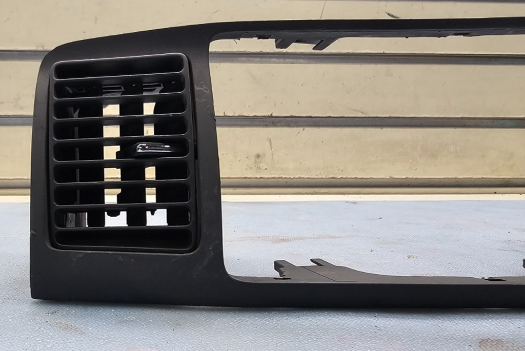 🔥03-08 TOYOTA COROLLA CENTER DASH RADIO STEREO BEZEL TRIM PANEL OEM BLACK B28