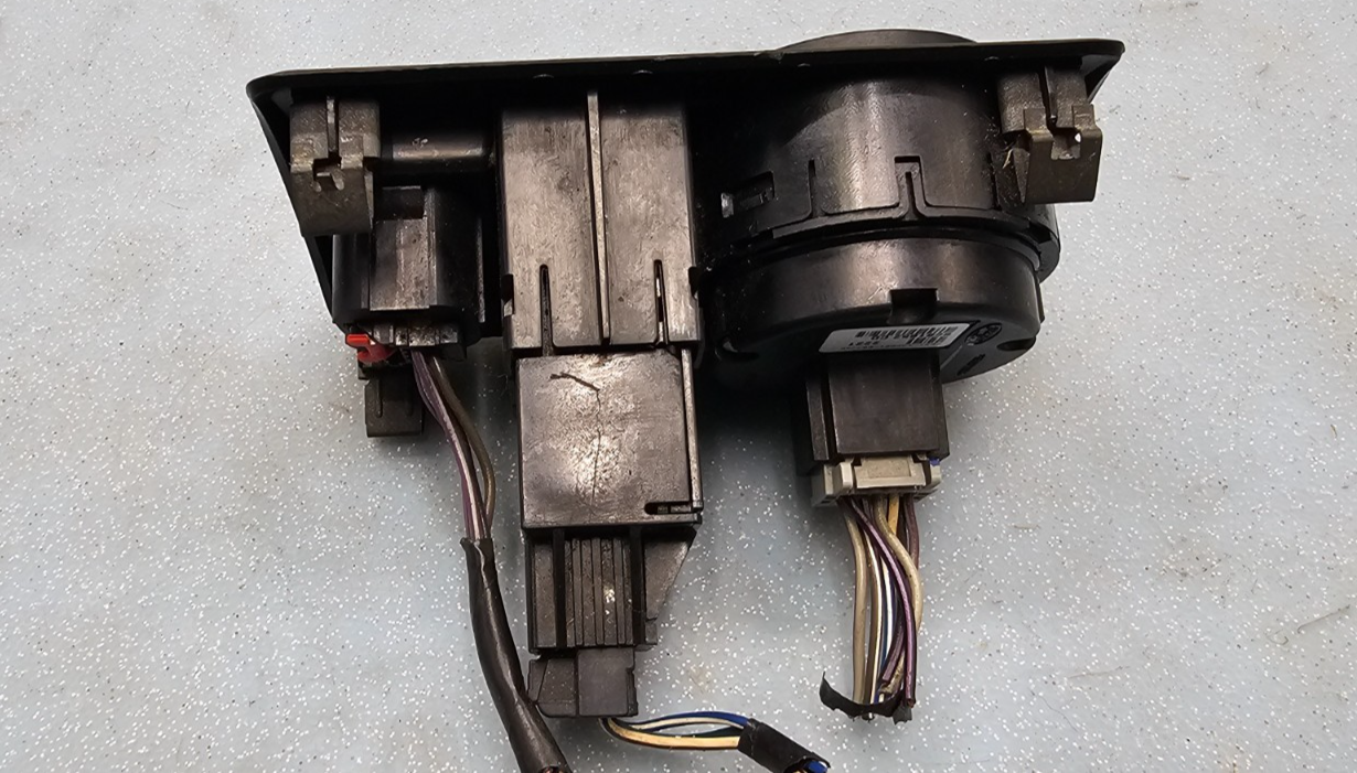 🔥06-09 Fusion Milan Dash Headlight Interior Panel Dimmer Trunk Switch Assembly