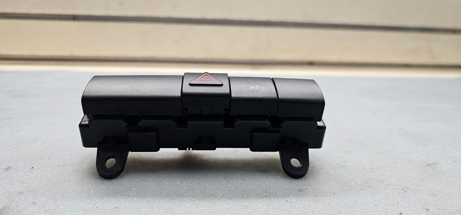 🔥07-09 Dodge Caliber Dodge Hazard Light Dash Flasher Switch Button Black
