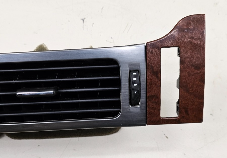 🔥07-13 Suburban TAHOE YUKON Dash Radio Bezel Trim RIGHT Panel w/ Vent WOOD B36