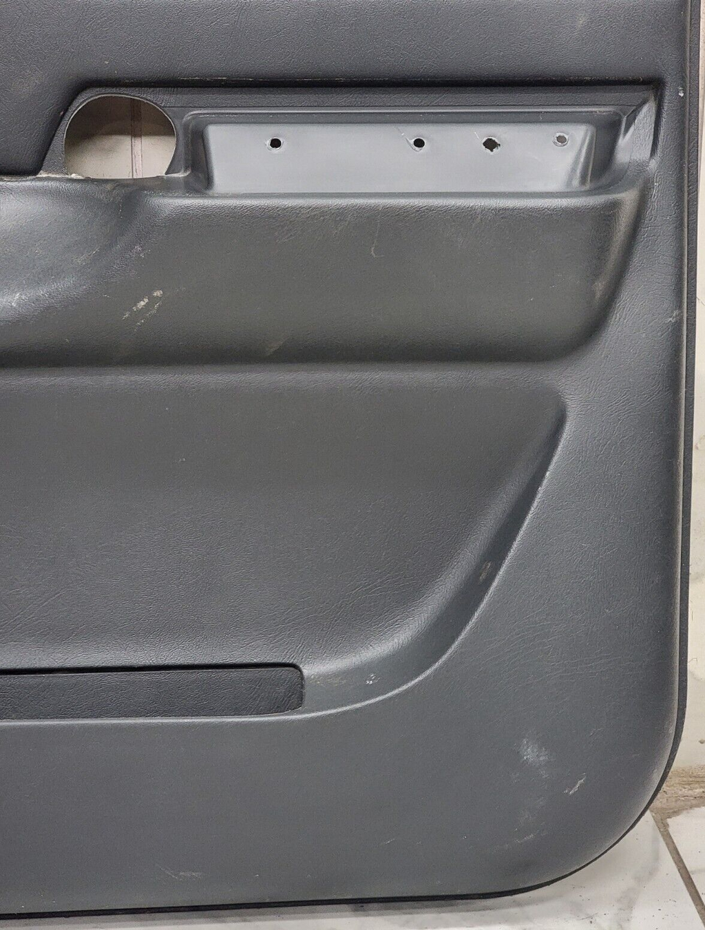 98-04 Chevy Blazer Jimmy S-10 GMC Sonoma Front Door Panels MANUAL OEM RIGHT GRAY