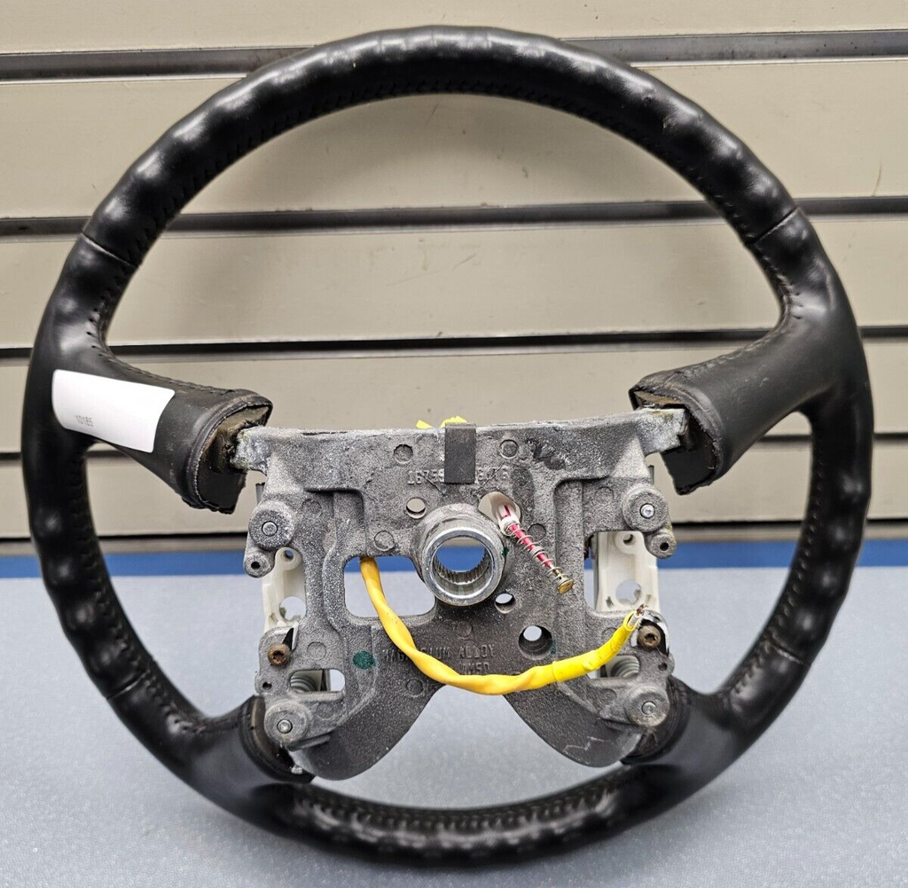 99-02 Chevy Silverado Tahoe Suburban Blazer SONOMA Steering Wheel Leather black