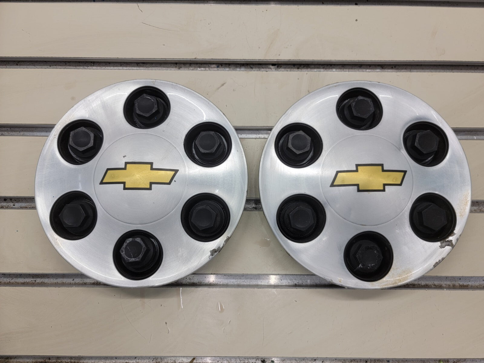 2007-2014 Chevy Van Tahoe Avalanche Silverado Suburban 17" Wheel Center Cap