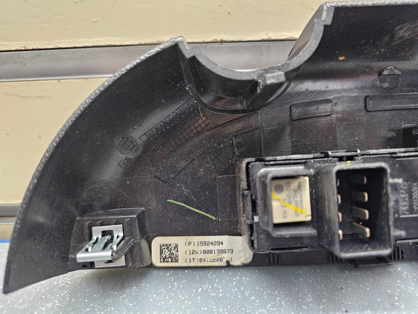 07-10 CHEVY SILVERADO GMC PASSENGER RIGHT SIDE POWER WINDOW SWITCH SILVER WS47