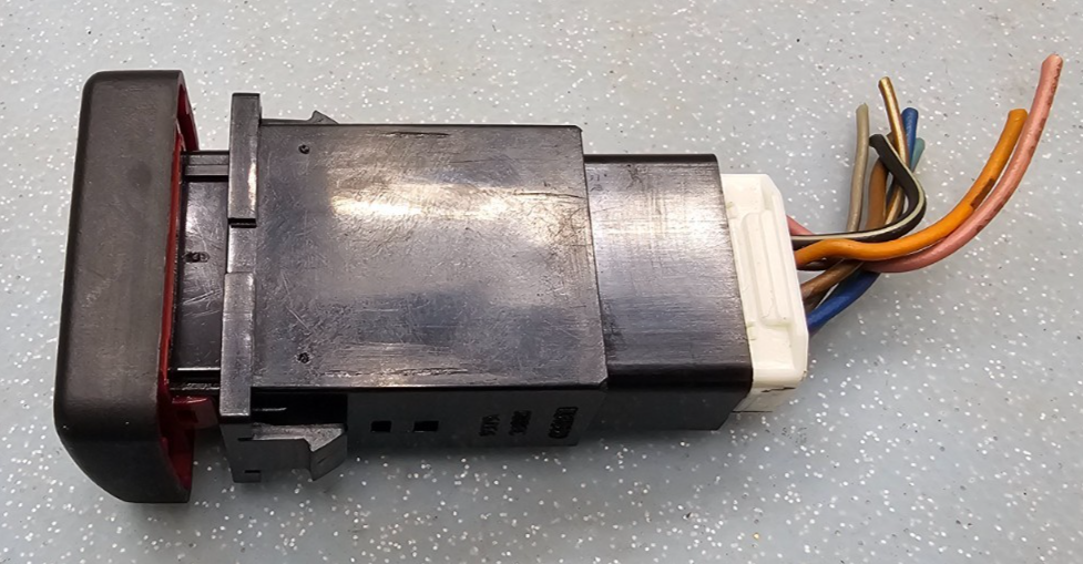 🔥01-06 Santa Fe Hazard Emergency Warning Light Button Control Switch Assembly