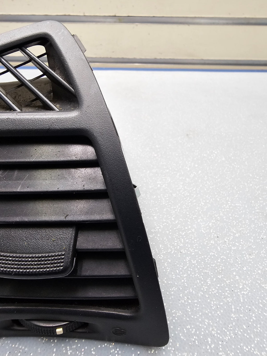 🔥11-13 Kia Sorento Dash Right Passenger A/C Heater Air Vent Duct Grille OEM