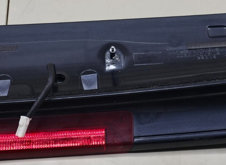 🔥05-11 Hyundai Accent Hatchback Rear Trunk Spoiler 3rd Brake Light Molding Blue