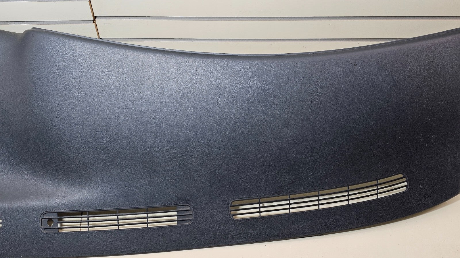 🔥99-06 SILVERADO SIERRA TAHOE Upper Cap Cover Top Dashboard Pad GRAPHITE DP1