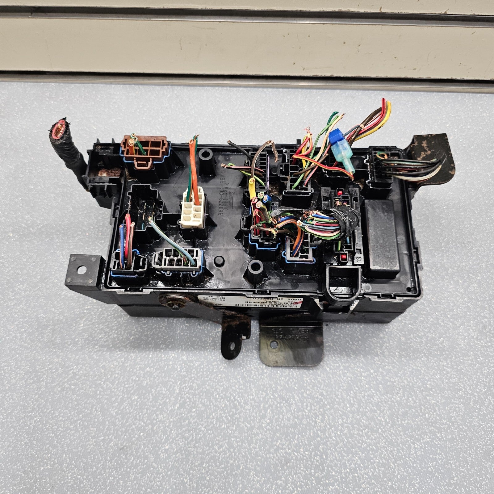 🔥2003-2004 Ford F250 F350 Excursion Interior Fuse Block Relay Box