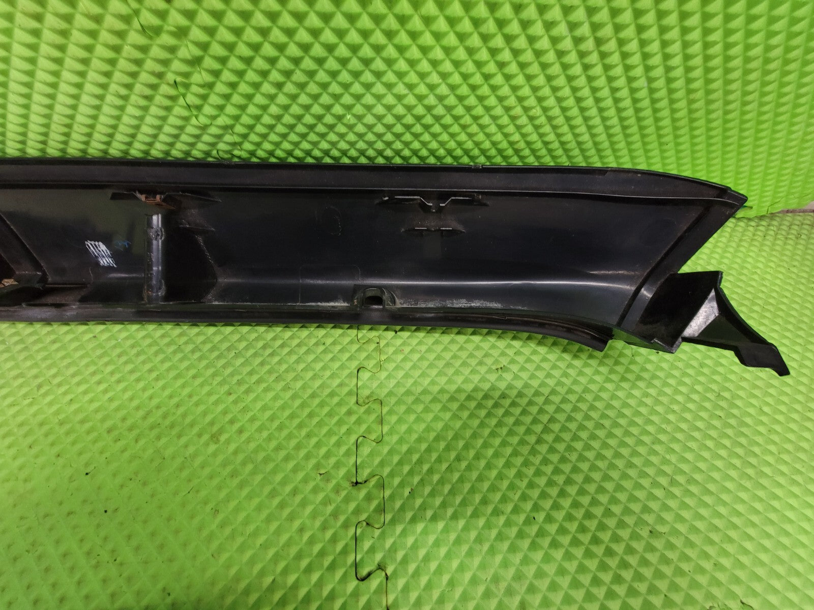 🔥03-20 Chevrolet Express GMC Savana 3rd Third Brake Light Trim Spoiler Black