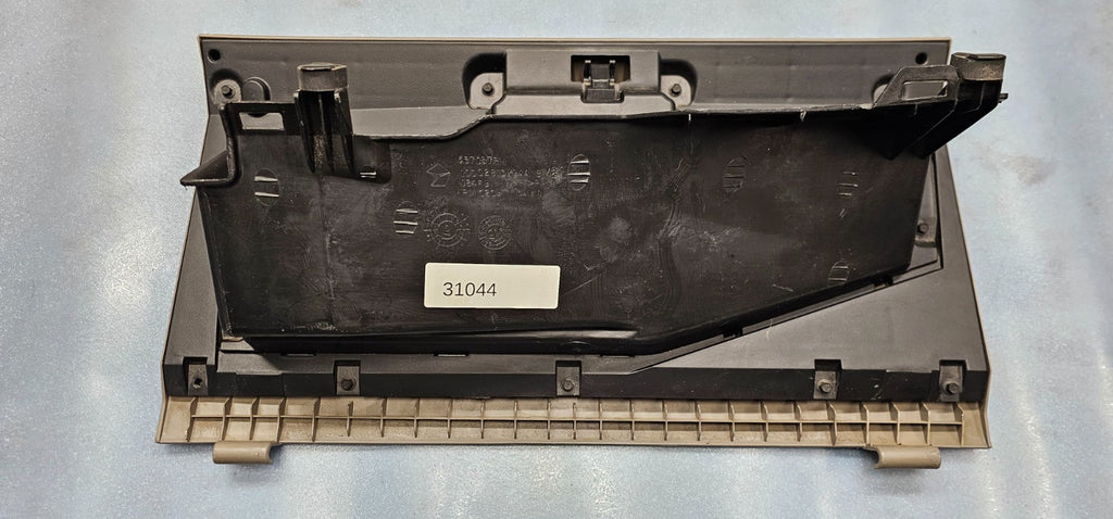 🔥02-05 RAM 1500 2500 Dash GLOVE BOX Storage Compartment Assembly TAN G22