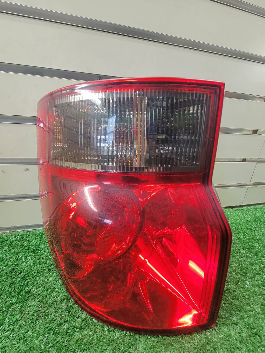🔥2003-2008 HONDA ELEMENT Left Driver Rear Tail Light Lamp Assembly Chrome OEM