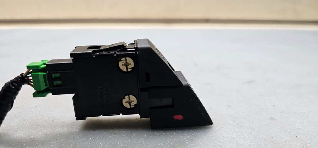 🔥05-07 Accord Odyssey Hazard Warning Flasher Light Switch Button Assembly Black
