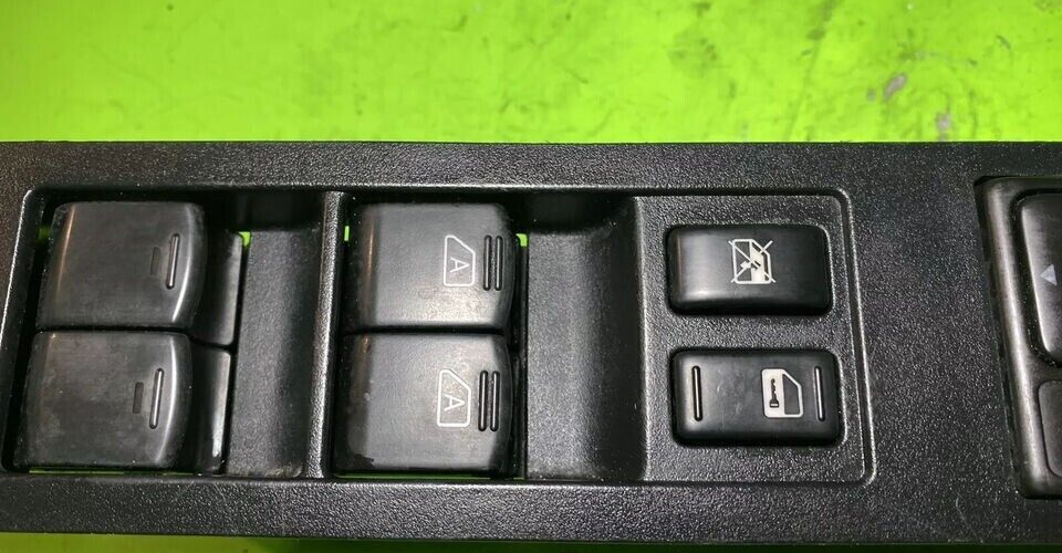 🔥04-15 NISSAN TITAN ARMADA LEFT DRIVER SIDE POWER WINDOW LOCK SWITCH ASSEMBLY