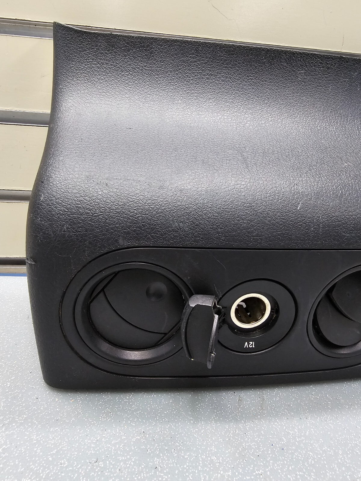 🔥04-08 Ford F-150 Rear Center Console Bezel Trim Panel Vent Volt Outlet Black