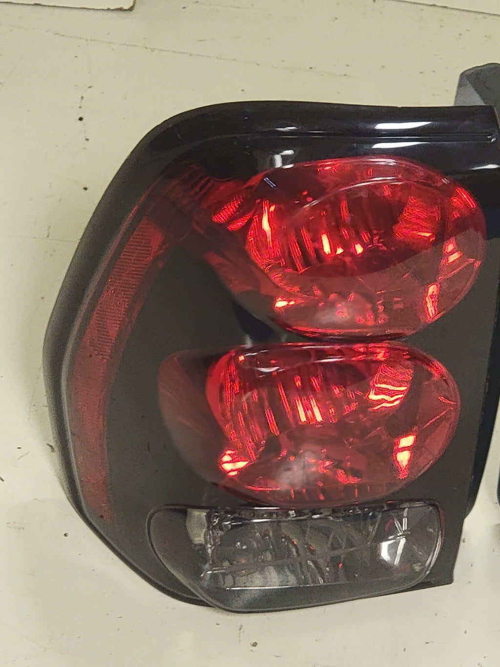 🔥2002-2009 Chevy TRAILBLAZER REAR  LH TAILLIGHT Tail Light OEM SET