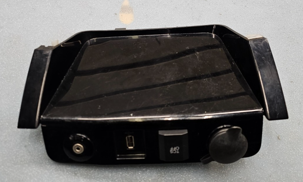 🔥2008-2012 Ford Escape Front Dash Line USB Console Trim Bezel OEM