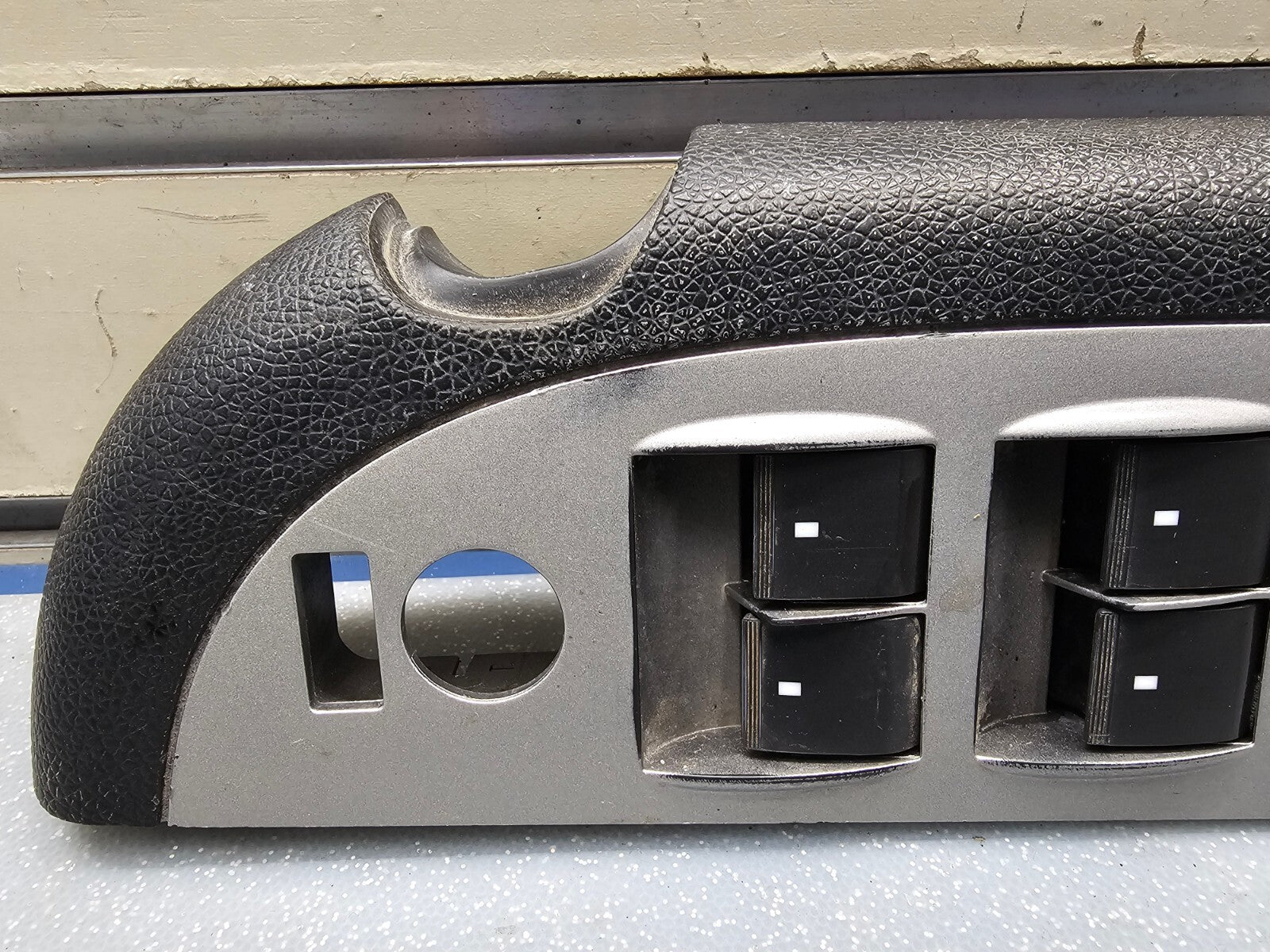 07-13 CHEVY SILVERADO SIERRA LEFT DRIVER MASTER POWER WINDOW SWITCH SILVER WS47