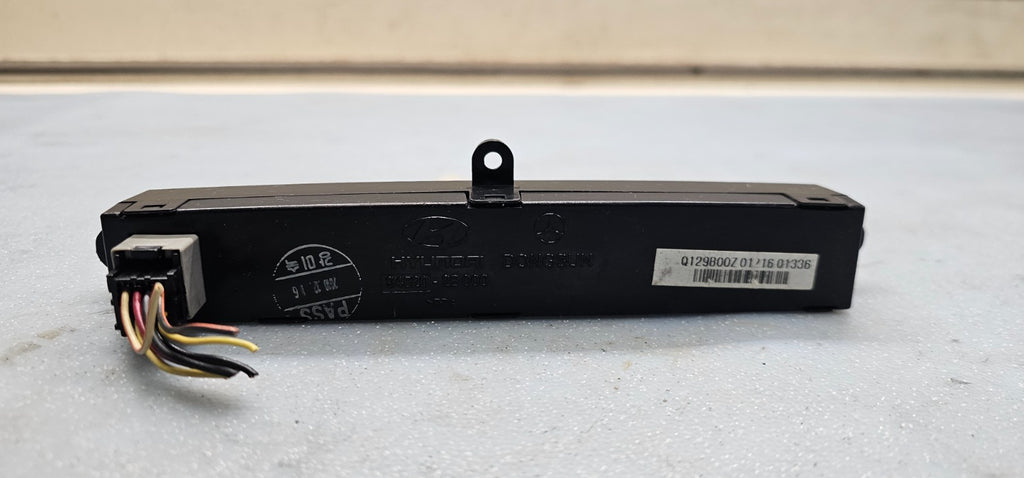 🔥09-12 Hyundai Santa Fe Dash Clock Display  Assembly Passenger Bag Black
